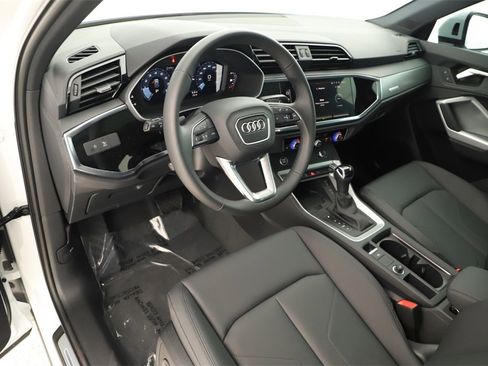 New 2025 Audi Q3 2.0T Premium image 15