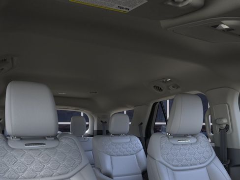 New 2026 Ford Explorer Platinum w/ LUX Leather Package AWD/4WD image 22