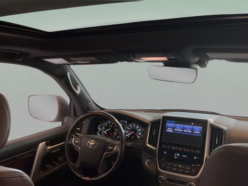 Used 2019 Toyota Land Cruiser AWD/4WD image 43
