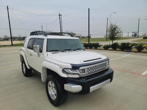 Used 2012 Toyota FJ Cruiser 4WD w/ Convenience Pkg image 33