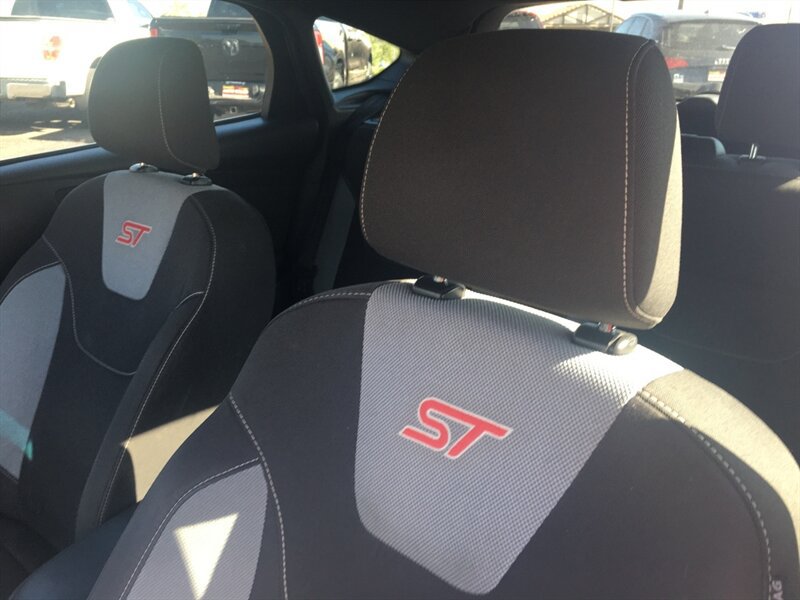 Used 2017 Ford Focus ST FWD image 6