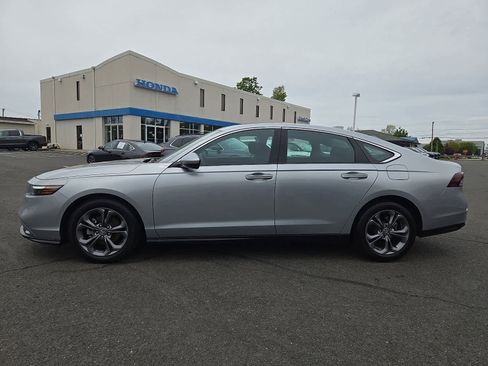 Used 2024 Honda Accord EX image 8