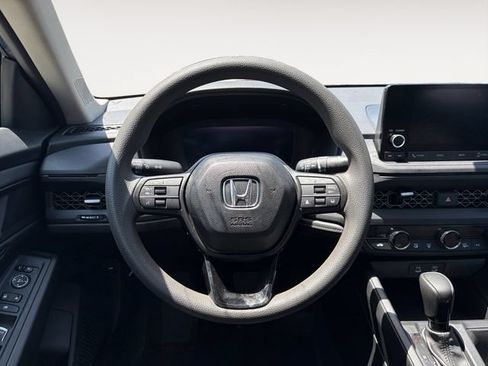 Used 2025 Honda Accord SE image 12