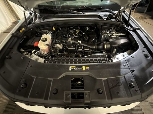Used 2024 Jeep Grand Cherokee L Laredo AWD/4WD image 17