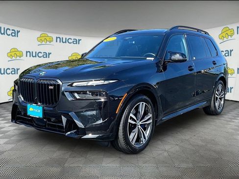 Used 2025 BMW X7 M60i AWD/4WD image 3