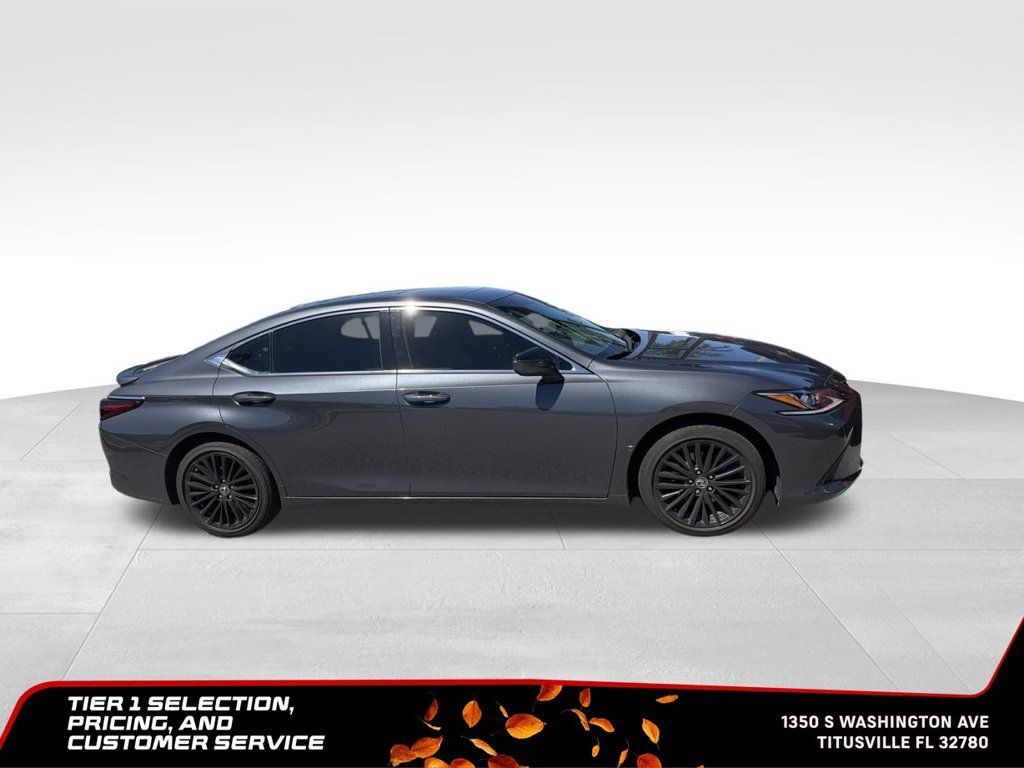 Used 2025 Lexus ES 300h w/ Premium Package FWD image 2