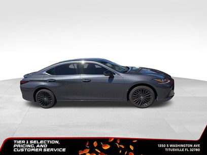 Used 2025 Lexus ES 300h w/ Premium Package