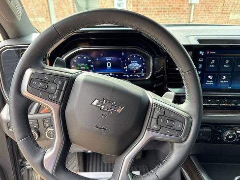 Used 2023 Chevrolet Silverado 1500 RST w/ Convenience Package II AWD/4WD image 18