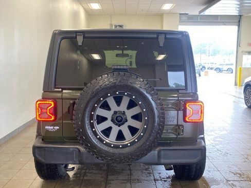 Used 2021 Jeep Wrangler Sport AWD/4WD image 6