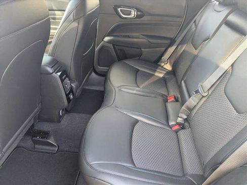 New 2026 Jeep Compass Latitude image 15