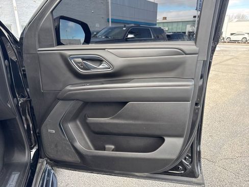 Used 2023 Chevrolet Suburban RST image 15