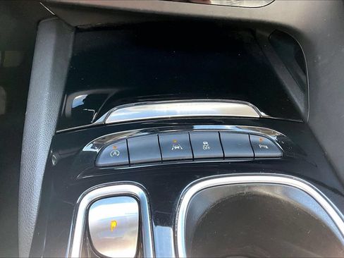 Used 2021 Buick Envision Avenir FWD image 16