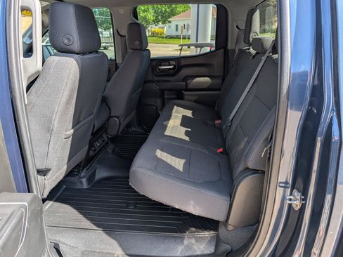 Used 2020 Chevrolet Silverado 1500 LT w/ Convenience Package AWD/4WD image 22