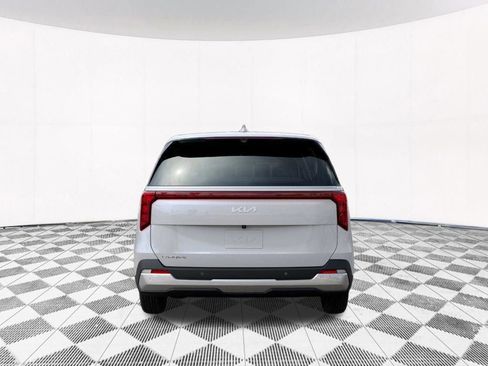 New 2026 Kia Carnival LX FWD image 6
