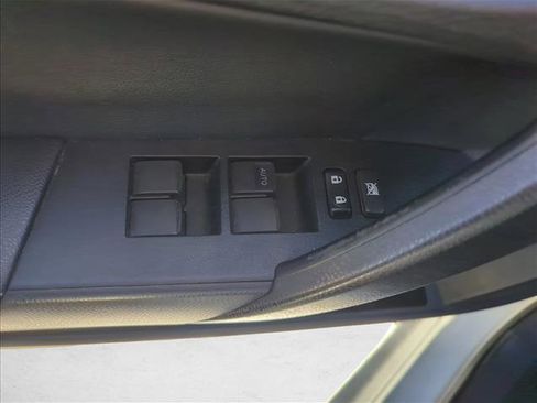 Used 2016 Toyota Corolla S image 27