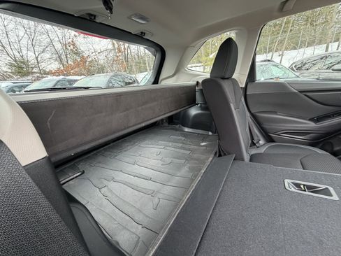 Used 2023 Subaru Forester Premium image 31