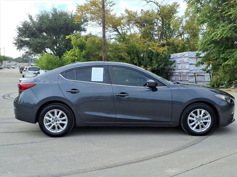 Used 2016 MAZDA MAZDA3 i Touring w/ Popular Equipment Package image 2