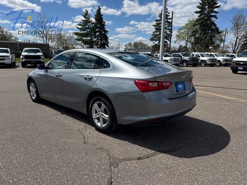 Used 2024 Chevrolet Malibu LT FWD image 3