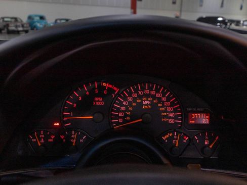 Used 2001 Pontiac Firebird Trans Am RWD image 12