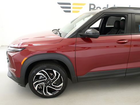 Certified 2025 Chevrolet TrailBlazer RS w/ Convenience Package AWD/4WD image 5
