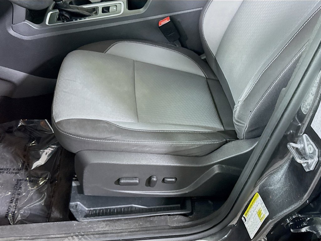 Used 2018 Ford Escape SE w/ Ford Safe & Smart Package FWD image 21
