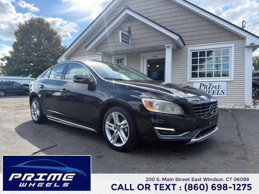 Used 2014 Volvo S60 T5 AWD/4WD image 1