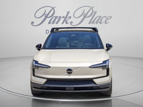 New 2026 Volvo EX30 Ultra w/ Protection Package Premier AWD/4WD image 9