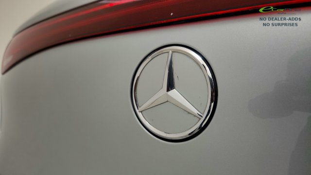 Used 2023 Mercedes-Benz EQS 580 4MATIC SUV image 34