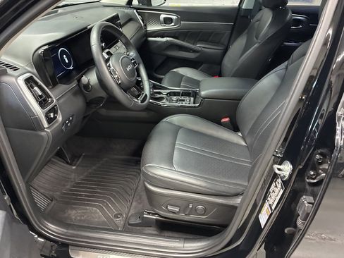 Used 2023 Kia Sorento SX image 27