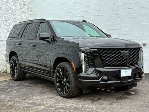 Certified 2025 Cadillac Escalade Sport Platinum w/ LPO, ONYX Package AWD/4WD image 1