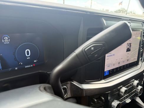 Used 2025 Ford F250 Lariat w/ Tremor Off-Road Package image 27