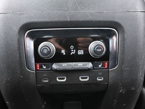 Used 2023 Chevrolet Tahoe Z71 w/ Luxury Package AWD/4WD image 47