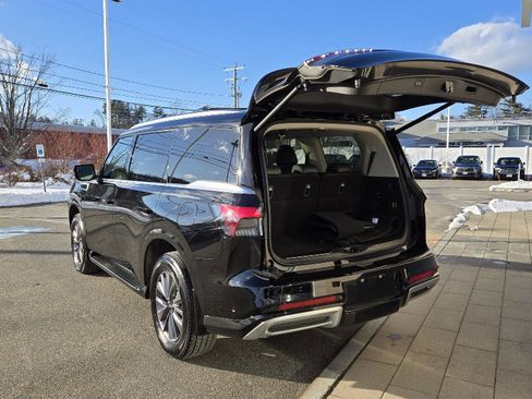 Certified 2025 INFINITI QX80 Pure w/ Cargo Package image 18