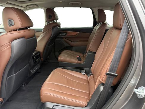 Used 2023 Acura MDX Technology image 16