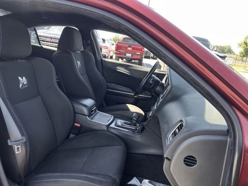 Used 2017 Dodge Charger R/T Scat Pack RWD image 32