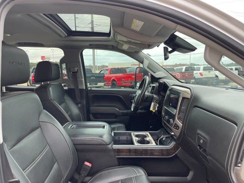 Used 2015 GMC Sierra 3500 Denali w/ Duramax Plus Package image 32