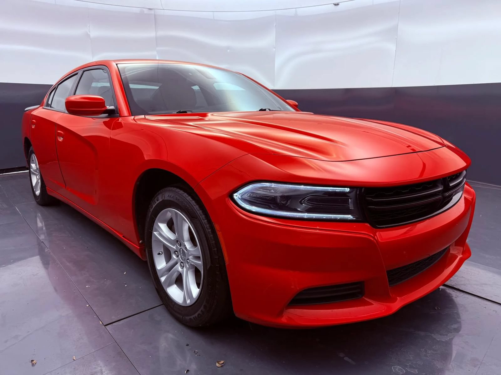 Used 2022 Dodge Charger SXT RWD image 1