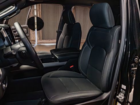 Used 2025 RAM 1500 Big Horn image 23