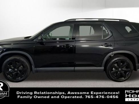 Used 2025 Honda Pilot Black Edition image 5