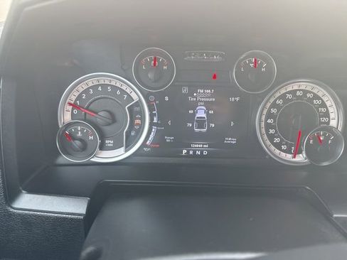 Used 2014 RAM 2500 Laramie w/ Convenience Group image 16