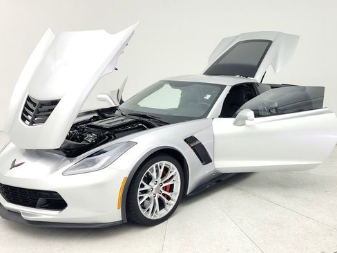 Used 2017 Chevrolet Corvette Z06 image 11