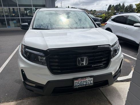 Used 2023 Honda Ridgeline Black Edition image 2