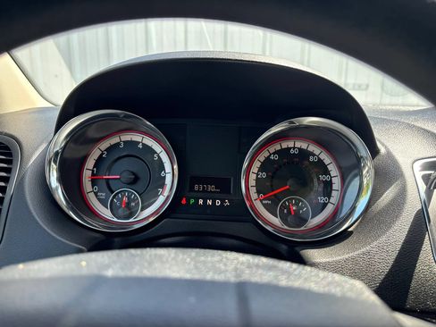 Used 2019 Dodge Grand Caravan SE w/ UConnect Hands-Free Group FWD image 23
