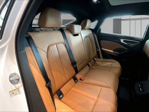 Used 2025 Audi A5 2.0T Premium Plus w/ Premium Plus AWD/4WD image 23