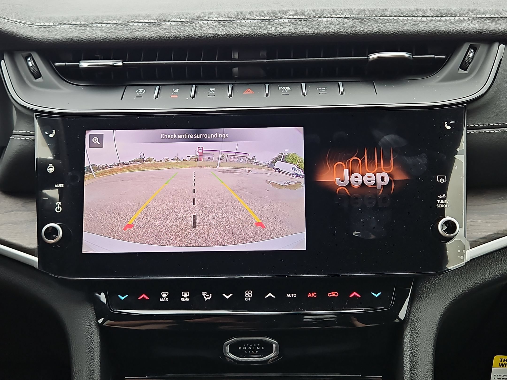 New 2026 Jeep Grand Cherokee Altitude RWD image 17