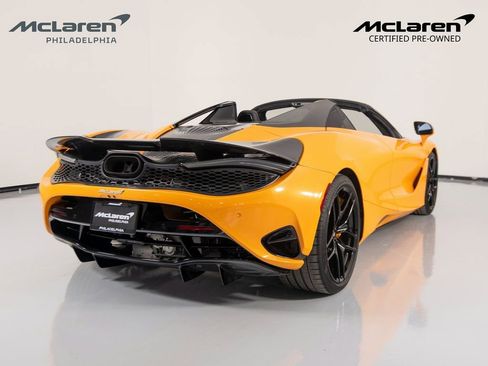 Used 2024 McLaren 750S Spider image 6