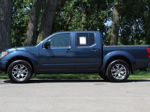 Used 2020 Nissan Frontier SV AWD/4WD image 4