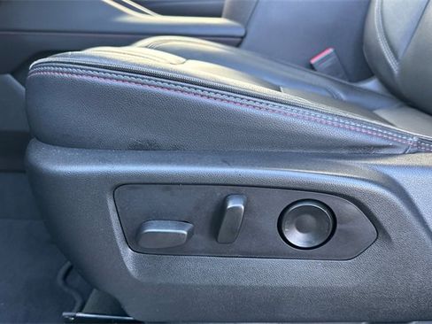 Used 2021 Chevrolet Tahoe RST w/ Luxury Package image 13