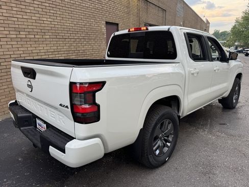 New 2026 Nissan Frontier SV w/ All-Weather Content Package AWD/4WD image 18