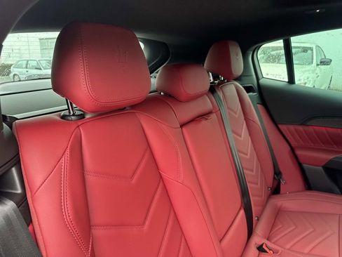 New 2026 Maserati Grecale Modena image 19